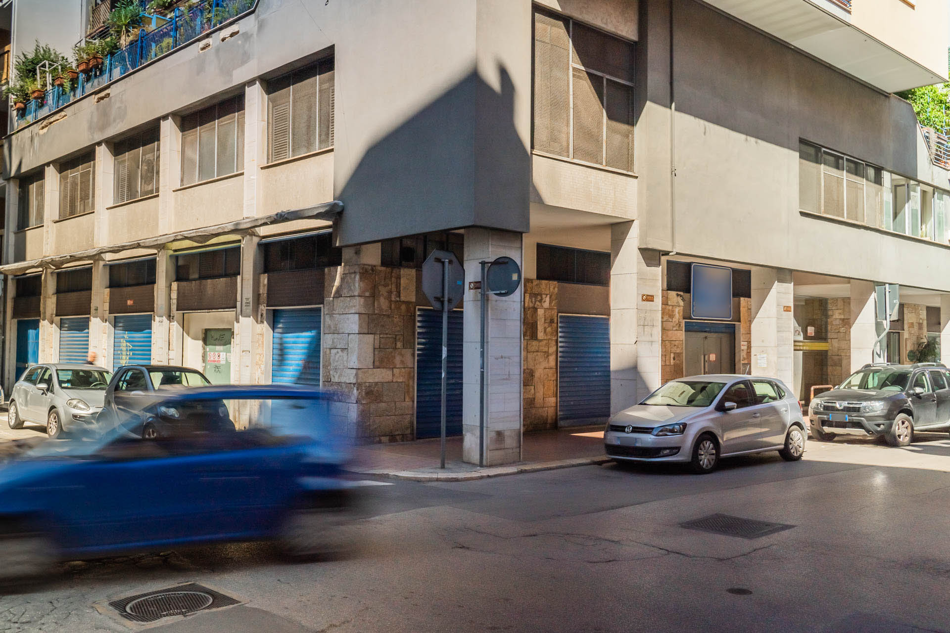 Barletta - Via R. Coletta, 25